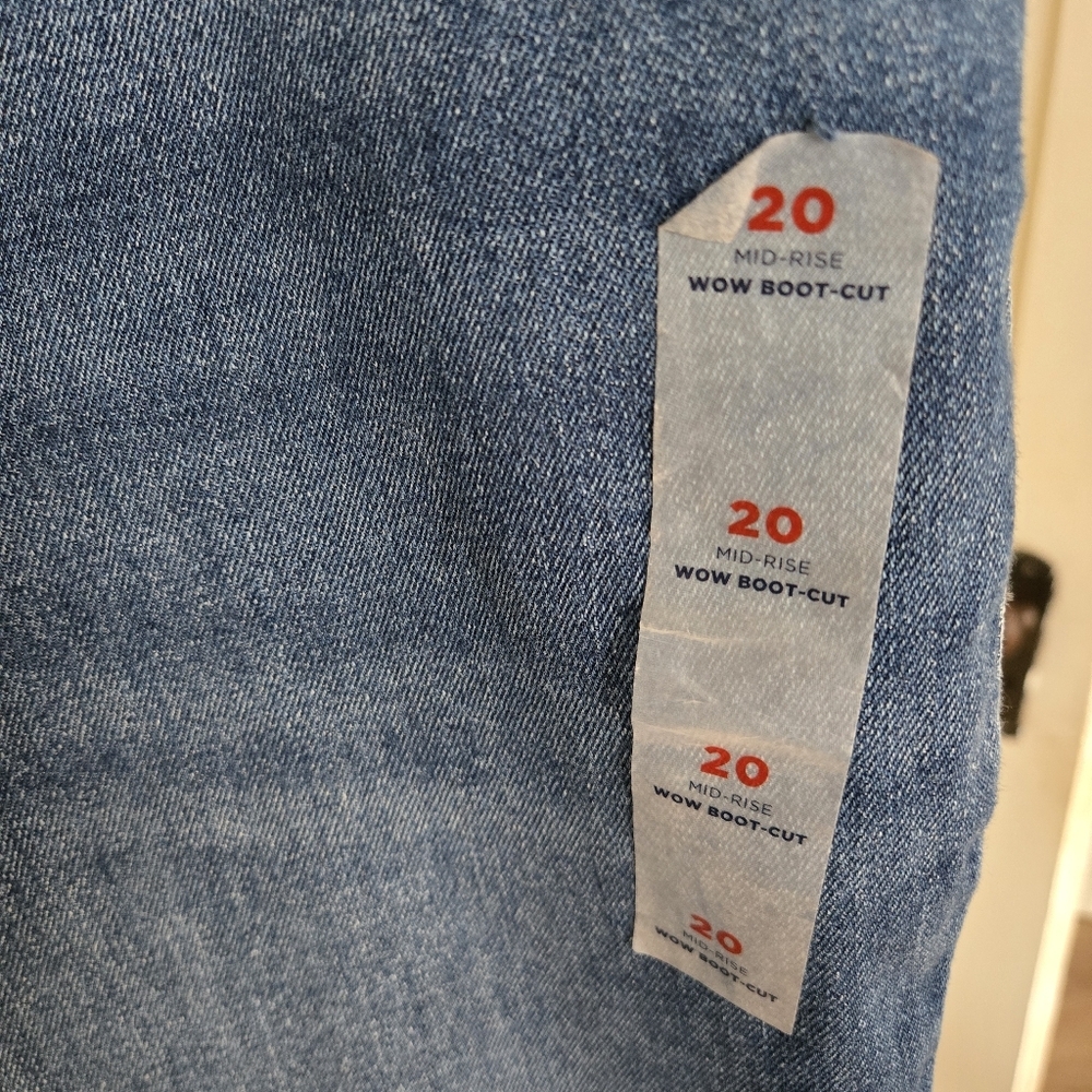 Old Navy Mid Rise Boot Cut Jeans Sz 20 - Picture 3 of 6